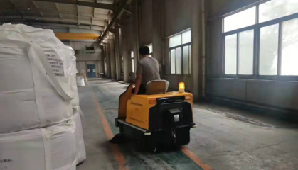 告別清潔難題 小型車(chē)間掃地機(jī)開(kāi)啟智能化工廠新紀(jì)元